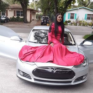 Meet your Posher, Lurline